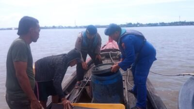 Patroli Laut, Polairud Tanjungbalai Periksa Muatan Kapal Melayan