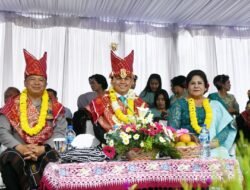 Buka Festival Bunga dan Buah 2024, Pj Gubernur Agus Kagum Melihat Kreativitas Masyarakat Karo