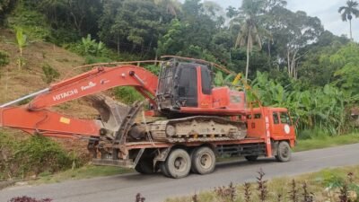 Direstui Kalaksa Cari Uang Rokok, Truk BPBD Agara Disewakan Angkut Excavator