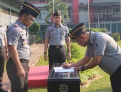 Kalapas Cipinang Beri Penghargaan Pegawai Berprestasi Sekaligus Kukuhkan Satgas Anti Narkoba