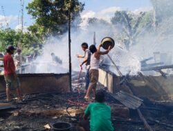 Ditinggal ke Ladang, Rumah Ketua BKMT Aek Bilah Hangus Terbakar