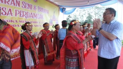 Buka Pagelaran Seni dan Budaya, Ketua KONI Asri Ludin Tambunan Disambut Warga Desa Perdamean Tanjung Morawa