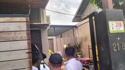 Rumah Cagub Aceh Bustami Hamzah Digranat, 2 Pelaku Naik Motor Terekam CCTV