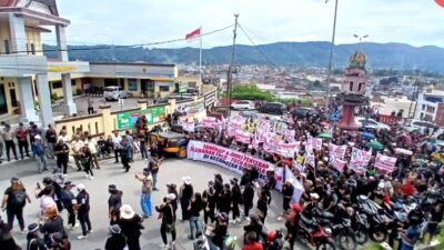 Geruduk Polres Taput! Ribuan Perempuan Tuntut Segera Tangkap Pelaku Penyebaran Konten Hoaks Asusila