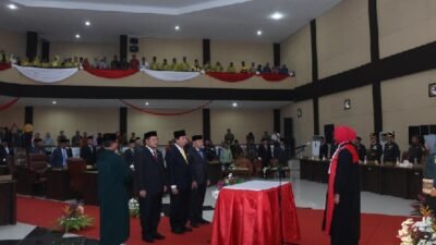 3 Pimpinan DPRD Kabupaten Tapsel Dilantik