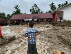 Banjir Bandang Melanda Siunjam Tapsel, Dua Warga Tewas Puluhan Rumah Rusak