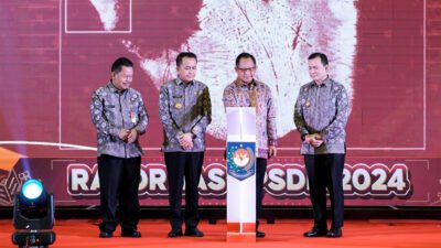 Pj Gubernur Sumut Bersama Mendagri Buka Rakornas BPSDM di Palembang