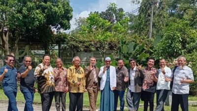 Anggota Komisi 1 DPRD Deliserdang M Dahnil Ginting Silaturahmi Dengan Sejumlah Profesor di Medan