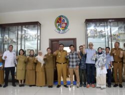 Bupati Asri Ludin Tambunan Terima CSR Mesin Penjernih Air dari Yamaha