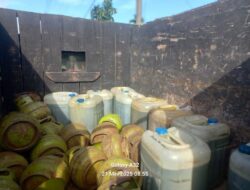 Brimob dan Ditkrimsus Poldasu Bongkar Penimbunan BBM Bersubsidi di Pancur Batu