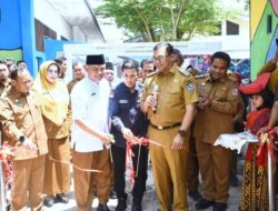 Bupati Asri Ludin Tambunan Resmikan Fasilitas MCK Di SDN 104230 Tanjung Sari