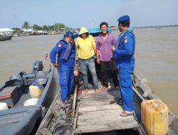 Pastikan Laut Aman, Sat Polairud Polres Tanjungbalai Cegat Kapal Tanpa Nama