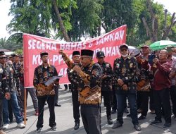 Ratusan Massa PABPDSI Geruduk DPRD Deliserdang, Minta KUP-PPAS Diparipurnakan