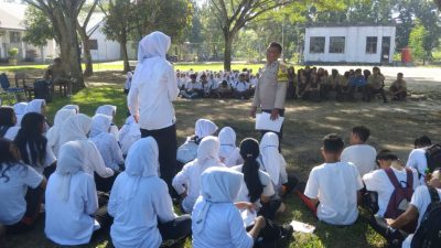 Polisi Jadi Pemateri MPLS di SMKN 6 Tanjungbalai
