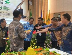 Ketua FPRMI Sumut Bacakan Puisi Kritik Sosial pada HUT Ke-2 FPRMI