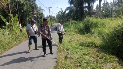 Minggu Bersih, Polsek Teluk Nibung Gotong Royong Bersama Masyarakat