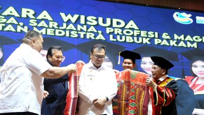 Hadiri Wisuda Institut Kesehatan Medistra, Bupati: Deliserdang Punya Masa Depan Cerah