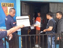 Ditresnarkoba Polda Sumut Prarekonstruksi Penggerebekan Pos Ormas Jalan Teratai