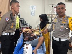 2 Personel PJR Ditlantas Polda Sumut Tabrak Warga di Depan Sekolah Parulian, Dirlantas Jenguk Korban