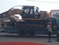 Jelang Eksekusi Diskotik Marcopolo dan New Blue Star Ratusan Kendaraan Tim Gabungan Turut ke Lokasi