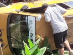 Angkot Terguling di Namorambe, Satu Penumpang Tewas