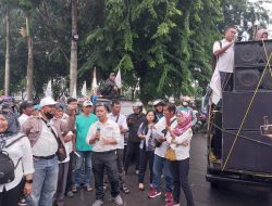 Massa AMPK Demo Soroti Biaya Perjalanan Dinas Ketua DPRD Deliserdang