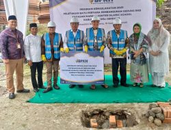 Peletakan Batu Pertama RKB Yayasan MCIC, Wabup Lom Lom: Ciptakan Masyarakat Cerdas & Pendidikan Berkualitas