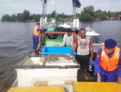 Sat Polairud Polres Tanjungbalai Patroli dan Periksa Kapal