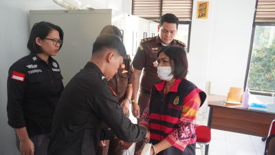 Kejari Karo Tahan Istri Terdakwa Korupsi Pupuk Subsidi