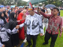 Peringatan Hari Guru Tahun 2025, Bupati: Kita Sedang Membangun Indonesia Kuat Sesungguhnya