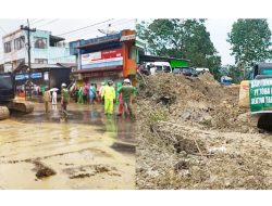 PT TPL Gerak Cepat Bantu Penanganan Banjir dan Longsor di Tapanuli Selatan