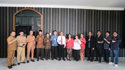 Wali Kota Tanjungbalai Terima Audiensi Panitia Natal Bersama