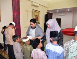 TP PKK Tapteng Santuni Anak Yatim dan Gelar Buka Puasa Bersama