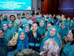 Kahiyang Ayu Dorong Kader PKK Kembangkan Produk Turunan Berbasis Potensi Lokal