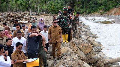 Gubsu dan Bupati Tapteng Dorong Percepatan Tanggul Sungai Badiri–Aek Pintu Bosi