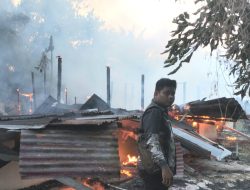 9 Rumah di Perumahan Eks Karyawan PT ADEI Tebingtinggi Ludes Terbakar