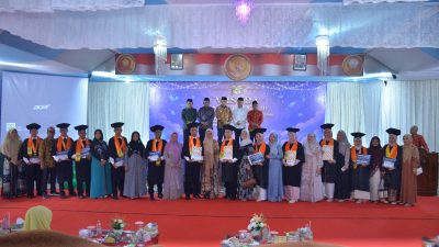 Wisudawan Angkatan XXVIII Darul Mursyid, Lulus PTN 100 Persen