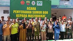 Kasum TNI Letjen Richard Tampubolon Tinjau Pemulihan Pascabencana di Tapteng, Serahkan Bantuan Air Bersih untuk Warga Huntara