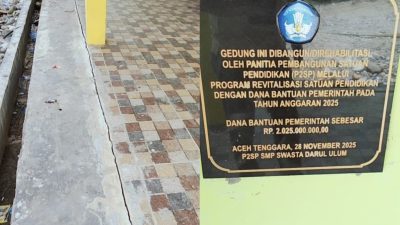 Baru Beberapa Bulan Selesai Direvitalisasi, Lantai SMPS Darul Ulum Aceh Tenggara Sudah Retak