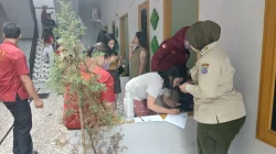 BNN Binjai Razia Kos-Kosan, 4 Penghuni Positif Narkoba 2 Bong Disita
