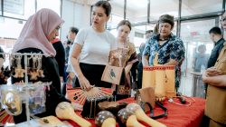 Perkuat UMKM Berbasis Kearifan Lokal, Kahiyang Ayu Kunjungi Galeri Dekranasda Gunungsitoli