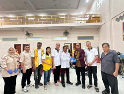 Plh Wali Kota Saksikan Donor Darah Dalam Rangka Peringatan Hari Tri Suci Waisak