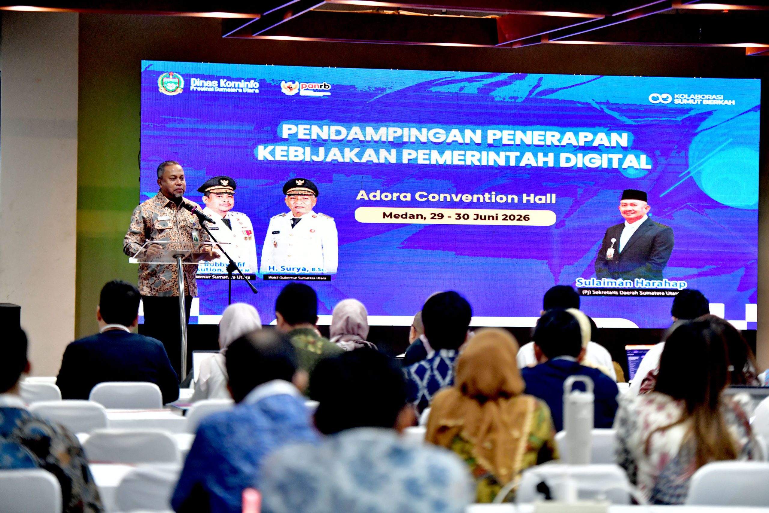 Asisten Administrasi Umum Setdaprov Sumut Muhammad Suib membuka kegiatan ‘Pendampingan Penerapan Kebijakan Pemerintah Digital Regional Sumatera Tahun 2026. (Diskominfo Sumut for Sumutpost.id)