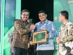 Bobby Nasution Terima Penghargaan Adinata Syariah, Bukti Sumut Berkontribusi  Penguatan Ekonomi Nasional