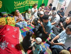 Melayat ke Rumah Duka Nelayan di Nisel, Bobby Nasution Kuliahkan dan Siapkan Pekerjaan untuk Anak Almarhum