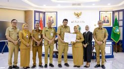 Tiorita Surbakti Resmi Terima SK Plt Bupati Langkat, Gubernur Bobby Tekankan ASN Harus Layani Masyarakat