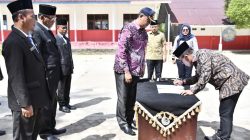 Bupati Tapteng Lantik 71 Kepala Sekolah, Dorong Inovasi dan Penguatan Literasi