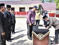 Bupati Tapteng Lantik 71 Kepala Sekolah, Dorong Inovasi dan Penguatan Literasi