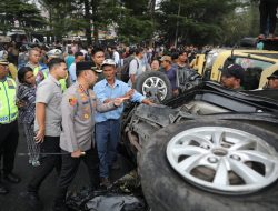 Kapolrestabes Medan Pimpin Evakuasi Kecelakaan Maut di Sibolangit
