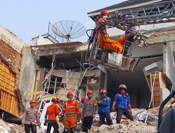 Tim Gabungan Temukan Gas Metana Terkonsentrasi di Lantai Dua Rumah yang Meledak di Grand Polonia